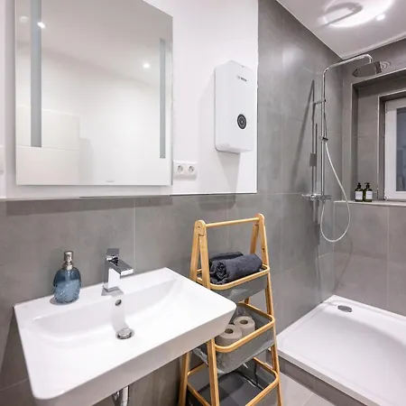 Koblenz' Groesste, 5 Sz, Hbf, Ideal Fuer Gruppen & Firmen