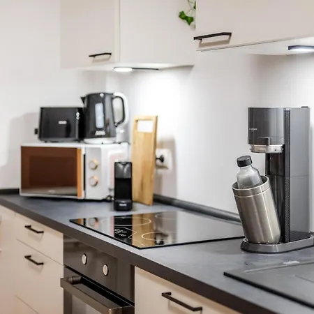 Koblenz' Groesste, 5 Sz, Hbf, Ideal Fuer Gruppen & Firmen Apartment
